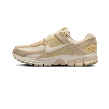 Load image into Gallery viewer, NIKE - W Zoom Vomero 5 - Beach/Light Khaki - Women&#39;s [HQ0458 200]
