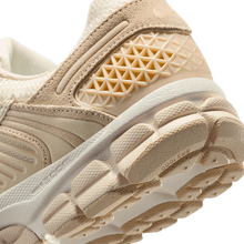 Load image into Gallery viewer, NIKE - W Zoom Vomero 5 - Beach/Light Khaki - Women&#39;s [HQ0458 200]