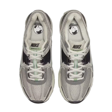 Load image into Gallery viewer, NIKE - Zoom Vomero 5 - Cobblestone/Flat Pewter - Women&#39;s [FB8825 001]