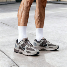 Load image into Gallery viewer, NIKE - Zoom Vomero 5 - College Grey/Cave Stone - Unisex [FB9149 005]