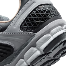 Load image into Gallery viewer, NIKE - Zoom Vomero 5 - Dark Smoke Grey - Men&#39;s [HV5982 001]