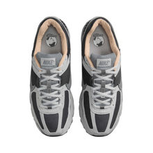 Load image into Gallery viewer, NIKE - Zoom Vomero 5 - Dark Smoke Grey - Men&#39;s [HV5982 001]