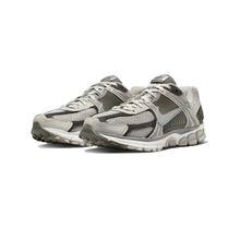 Load image into Gallery viewer, NIKE - Zoom Vomero 5 - Iron Ore/Flat Pewter - Unisex [FD0791 012]