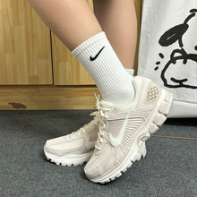 Load image into Gallery viewer, NIKE - Zoom Vomero 5 - Light Orewood/Brown - Unisex [HF1553 100]