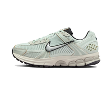 Load image into Gallery viewer, NIKE - W Zoom Vomero 5 - Light Silver - Women&#39;s [FN6742 001]