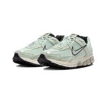 Load image into Gallery viewer, NIKE - W Zoom Vomero 5 - Light Silver - Women&#39;s [FN6742 001]