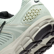 Load image into Gallery viewer, NIKE - W Zoom Vomero 5 - Light Silver - Women&#39;s [FN6742 001]