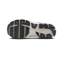 Load image into Gallery viewer, NIKE - W Zoom Vomero 5 - Light Silver - Women&#39;s [FN6742 001]