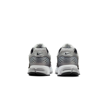 Load image into Gallery viewer, NIKE - Zoom Vomero 5 - Metallic Silver - Unisex [FJ4151 004]