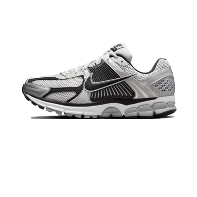 NIKE - Zoom Vomero 5 - Metallic Silver - Unisex [FJ4151 004]