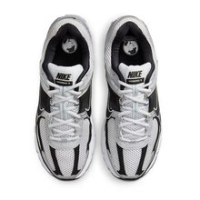 Load image into Gallery viewer, NIKE - Zoom Vomero 5 - Metallic Silver - Unisex [FJ4151 004]