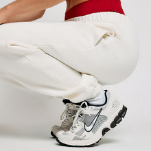 Load image into Gallery viewer, NIKE - W Zoom Vomero 5 - Phantom/Mtlc Platinum - Women&#39;s [FJ2028 001]