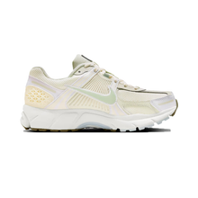 Load image into Gallery viewer, NIKE - W Zoom Vomero 5 - Sail/Light Lemon Yellow - Women&#39;s [FV3638 171]