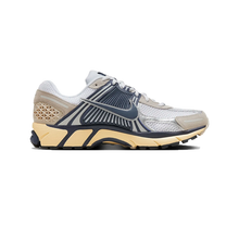 Load image into Gallery viewer, NIKE - Zoom Vomero 5 - White/Cream/Thunder Blue - Unisex [HF4259 100]