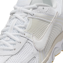 Load image into Gallery viewer, NIKE - W Zoom Vomero 5 - White Gum - Women&#39;s [FJ2028 104]