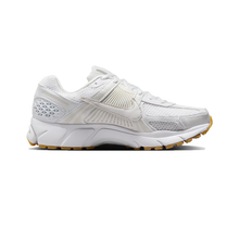 Load image into Gallery viewer, NIKE - W Zoom Vomero 5 - White Gum - Women&#39;s [FJ2028 104]