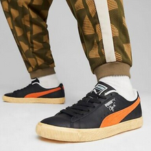 Load image into Gallery viewer, PUMA - Clyde Vintage - Black Rickie Orange - Unisex [394687 02]