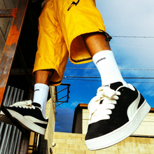 Load image into Gallery viewer, PUMA - Suede XL - Black/White - Unisex [395205 02]