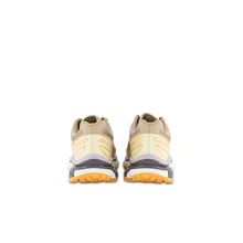 Load image into Gallery viewer, SALOMON - XT-6 Skyline - White Pepper/Peach Quartz - Unisex [474405]