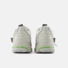 Load image into Gallery viewer, NEW BALANCE - 1906A - White/Mint Flash - Unisex [U1906AE]