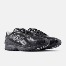 Load image into Gallery viewer, NEW BALANCE - 204L - Black/Timberwolf - Unisex [U204LMRA]