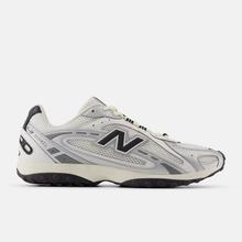 Load image into Gallery viewer, NEW BALANCE - 204 - Silver Metallic/Black - Unisex [U204LSWD]