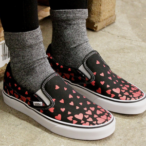 VANS - Classic Slip-On - Valentines Hearts - Black Racing Red - Unisex