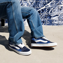 Load image into Gallery viewer, VANS - Knu Skool - Navy/True White - Unisex