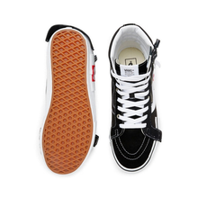 Load image into Gallery viewer, VANS - SK8 Hi - Reissue Cap - Black/White - Unisex