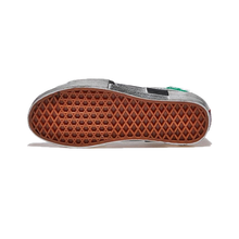Load image into Gallery viewer, VANS - SK8 Low Reconstruct - Stressed Black/Green - Unisex