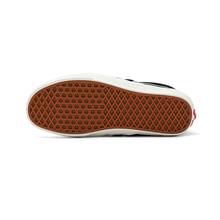 Load image into Gallery viewer, VANS - Slip On Mid - Black/White - Unisex