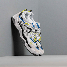 Load image into Gallery viewer, VANS - Varix WC - Distort Check - True White/Black - Men&#39;s