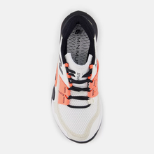 Load image into Gallery viewer, NEW BALANCE - Minimus Tr V2 - Sea Salt/Bisque/Red - Women&#39;s [WXMTRCC2]