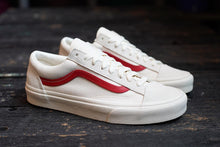 Load image into Gallery viewer, VANS Style 36 Marshmallow/Racing Red Unisex (LF)