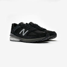 Load image into Gallery viewer, NEW BALANCE M990BK5 - MADE IN THE USA