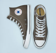 Load image into Gallery viewer, CONVERSE CHUCK TAYLOR ALL STAR HI 1J793
