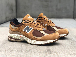 NEW BALANCE M2002RXG (LF)