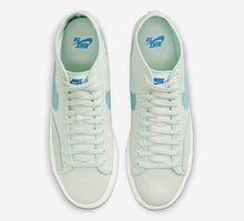 Load image into Gallery viewer, NIKE SB Blazer Court Mid Premium DM8553 300 Barely Green/Boarder Blue (LF