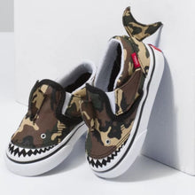 Load image into Gallery viewer, VANS SLIP ON V CAMO SHARK TODDLERS