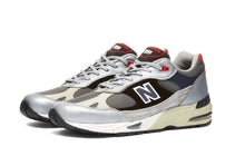 Load image into Gallery viewer, NEW BALANCE M991 MADE IN ENGLAND M991SKR Silver Black Blue (LF)