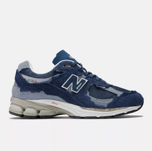 Load image into Gallery viewer, NEW BALANCE Refined Future Pack M2002RDK Navy Unisex (LF)