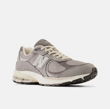 Load image into Gallery viewer, NEW BALANCE M2002RNM (LF)