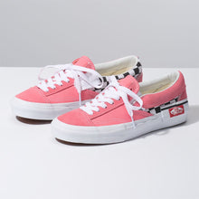 Load image into Gallery viewer, VANS CLASSIC SLIP ON CAP CHECKERBOARD STRAWBERRY