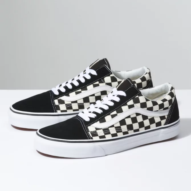 White checkered vans old best sale skool