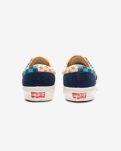 Load image into Gallery viewer, VANS VAULT OG ERA LX (CANVAS SUEDE) INSIGNIA BLUE/MULLED GRAPE