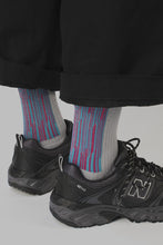 Load image into Gallery viewer, Nozzle Quiz LANDING Midcalf socks - Peach Blue